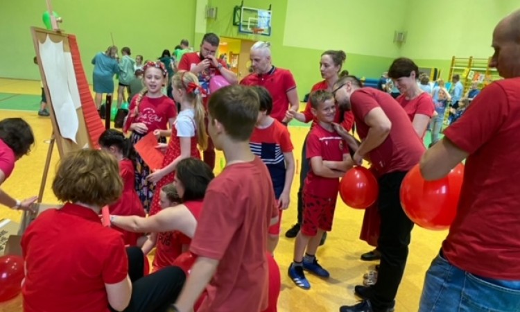 Dzień Rodziny klasy 2b- W Krainie Ćwierćlandu