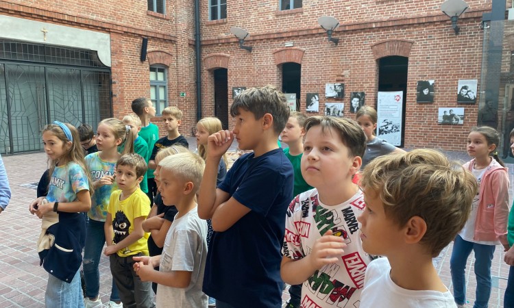 Wycieczka klasy 3B do Muzeum Armii Krajowej 
